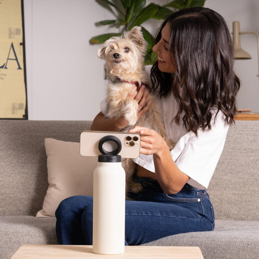 Water Bottle With Magnetic Phone Holder