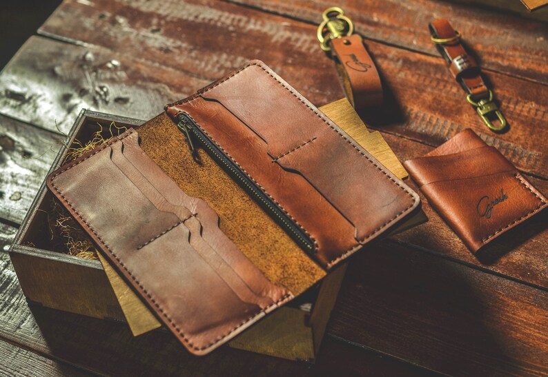 Long personalized Leather Wallet for men