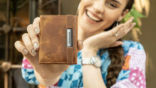 Marseille Mirror Wallet