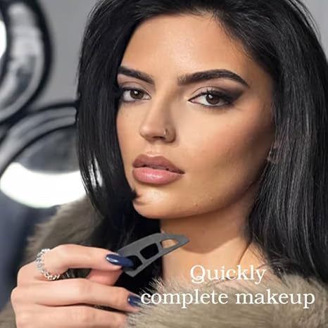 Eyetour Eyeshadow Tool