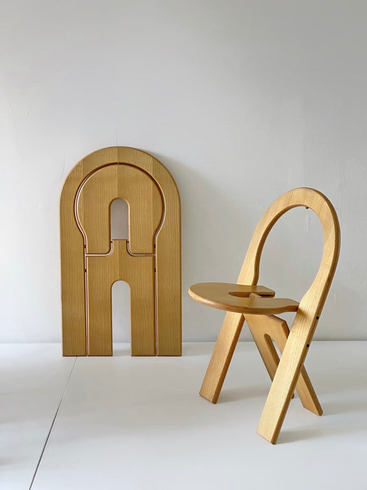 TS  Folding  Chair