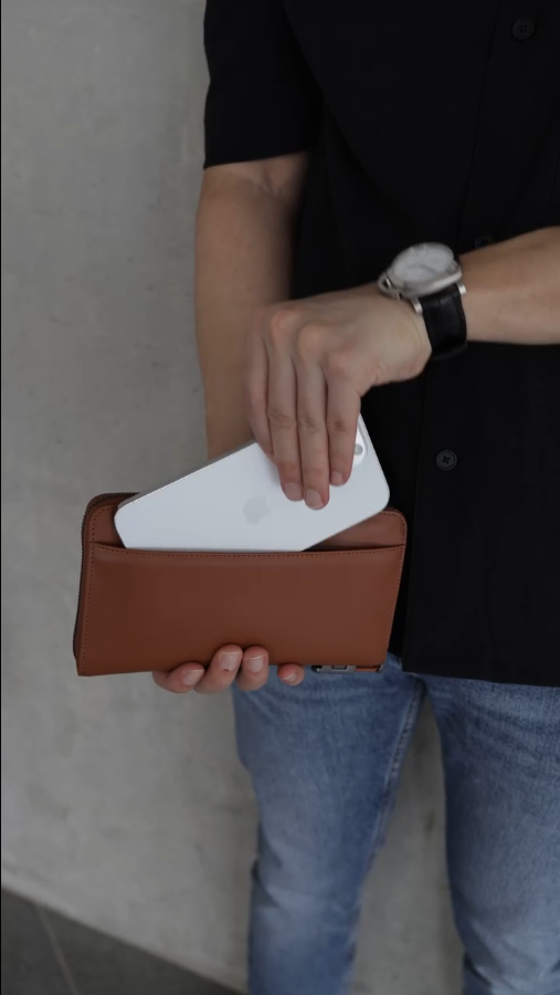 Specter Travel Wallet